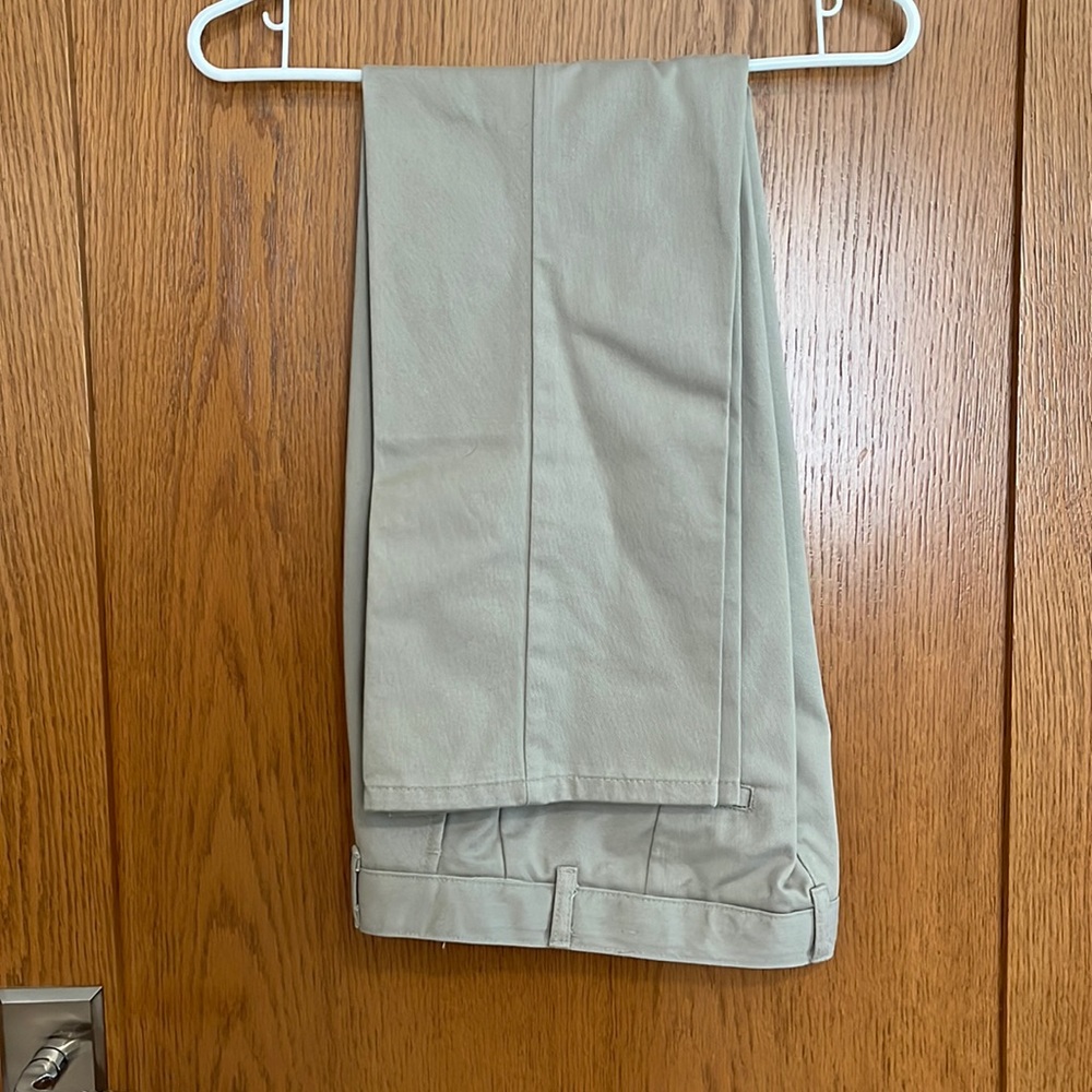 Nautica size 16 chino